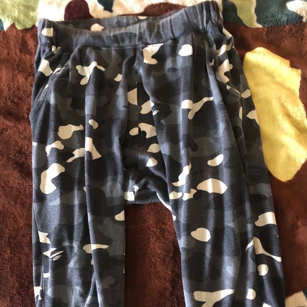 AUTHENTIC *RARE* BAPE SWEATS